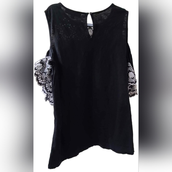 LOFT Black and White Cold Shoulder Top - Picture 5 of 6